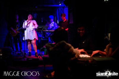 Corset Cabaret: Ladies & Cabaret Night ที่ แม็กกี้ ชูส์ — photo 9