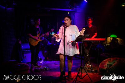 Corset Cabaret: Ladies & Cabaret Night ที่ แม็กกี้ ชูส์ — photo 38