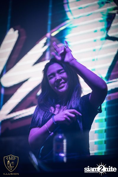 Fake Illusion นำเสนอ Neon Party EP.1 — photo 124