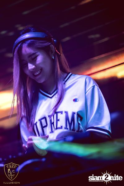 Fake Illusion นำเสนอ Neon Party EP.1 — photo 127
