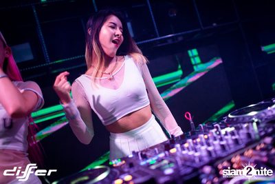 White Angels Party ที่ ดิฟเฟอร์ ผับ พัทยา — photo 29