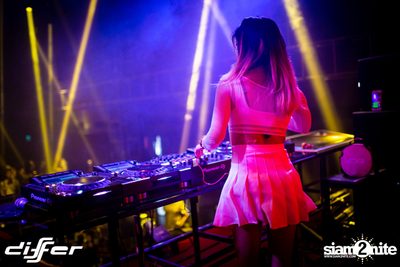 White Angels Party ที่ ดิฟเฟอร์ ผับ พัทยา — photo 35