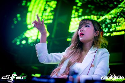White Angels Party ที่ ดิฟเฟอร์ ผับ พัทยา — photo 58