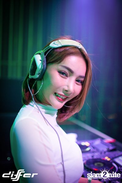 White Angels Party ที่ ดิฟเฟอร์ ผับ พัทยา — photo 126