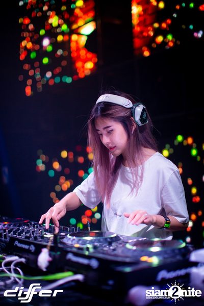 White Angels Party ที่ ดิฟเฟอร์ ผับ พัทยา — photo 132