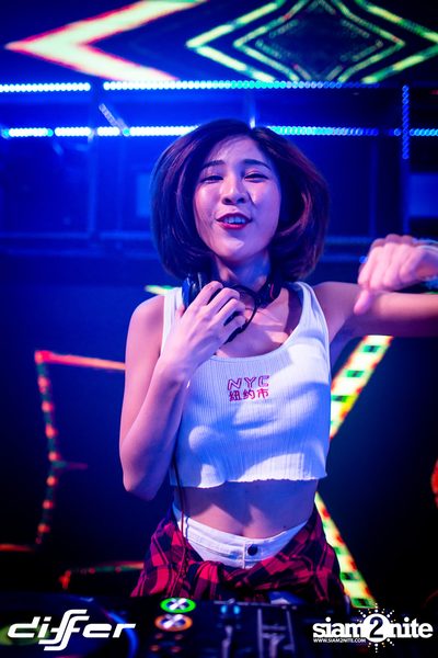 White Angels Party ที่ ดิฟเฟอร์ ผับ พัทยา — photo 153