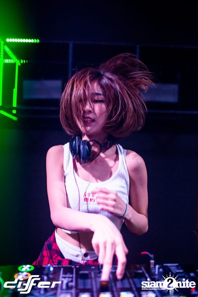 White Angels Party ที่ ดิฟเฟอร์ ผับ พัทยา — photo 154