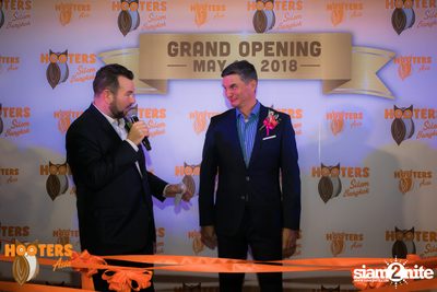 งาน Hooters Silom Grand Opening — photo 37