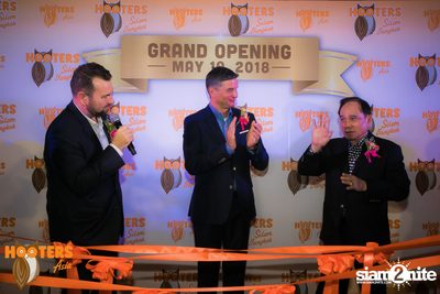 งาน Hooters Silom Grand Opening — photo 38