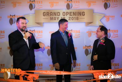 งาน Hooters Silom Grand Opening — photo 39
