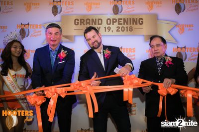 งาน Hooters Silom Grand Opening — photo 42