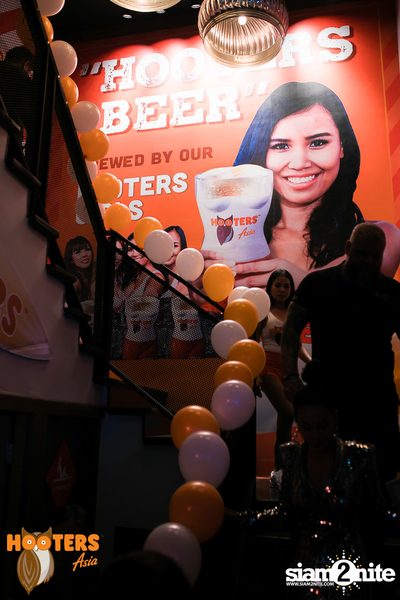 งาน Hooters Silom Grand Opening — photo 56