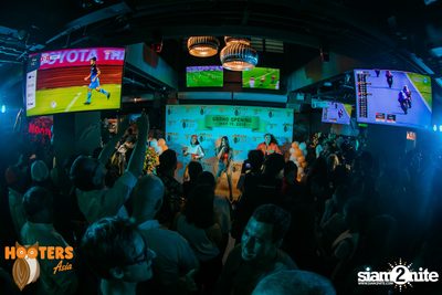 งาน Hooters Silom Grand Opening — photo 102