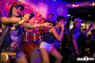 งาน Hooters Silom Grand Opening — photo 115