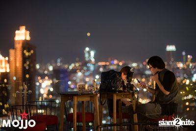 Art.mosphere 2.0 ที่ โมโจ เลานจ์ บาร์ — photo 17