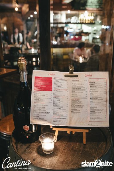 Cantina Acustica ft. Jacob Contin ที่ แคนติน่า ไวน์บาร์ — photo 3