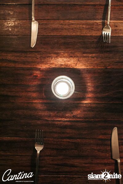 Cantina Acustica ft. Jacob Contin ที่ แคนติน่า ไวน์บาร์ — photo 32