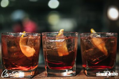 Cantina Acustica ft. Jacob Contin ที่ แคนติน่า ไวน์บาร์ — photo 41