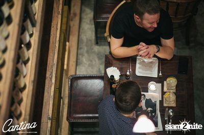 Cantina Acustica ft. Jacob Contin ที่ แคนติน่า ไวน์บาร์ — photo 69