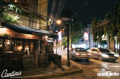 Cantina Acustica ft. Jacob Contin ที่ แคนติน่า ไวน์บาร์ — photo 102