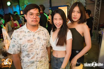 Make Up Party w/ Thaitanium at 20Something Bar — photo 29