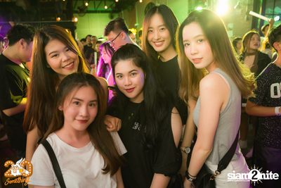 Make Up Party w/ Thaitanium at 20Something Bar — photo 52