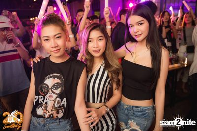 Make Up Party w/ Thaitanium at 20Something Bar — photo 61