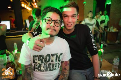 Make Up Party w/ Thaitanium at 20Something Bar — photo 78