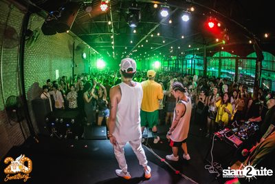 Make Up Party w/ Thaitanium at 20Something Bar — photo 93