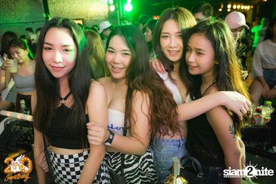 Make Up Party w/ Thaitanium at 20Something Bar — photo 133