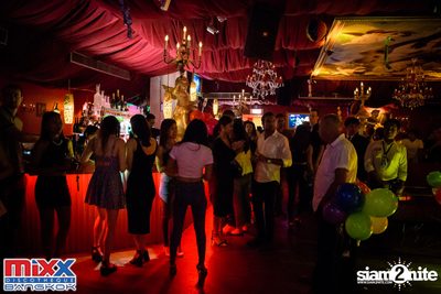 Sugar n Cream at MIXX Bangkok — photo 27