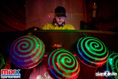 Sugar n Cream at MIXX Bangkok — photo 30