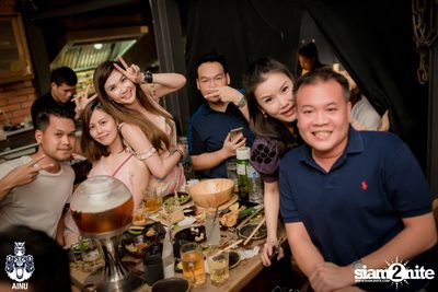 Burin Boonvisut at AINU Bar — photo 61