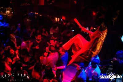 BLING IT กับ Bangkok Invaders ที่ ซิง ซิง เธียเตอร์ — photo 14