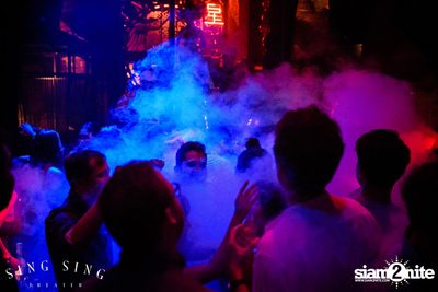 BLING IT กับ Bangkok Invaders ที่ ซิง ซิง เธียเตอร์ — photo 31