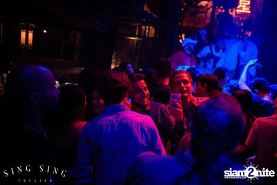BLING IT กับ Bangkok Invaders ที่ ซิง ซิง เธียเตอร์ — photo 39