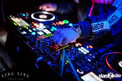 BLING IT กับ Bangkok Invaders ที่ ซิง ซิง เธียเตอร์ — photo 52