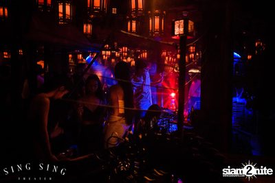 BLING IT กับ Bangkok Invaders ที่ ซิง ซิง เธียเตอร์ — photo 78