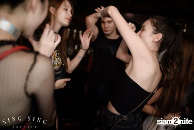 BLING IT กับ Bangkok Invaders ที่ ซิง ซิง เธียเตอร์ — photo 114