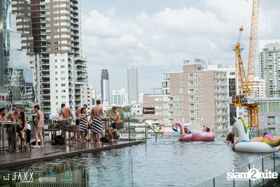 Infinity Pool Party Launch at Liquid Pool Bar — photo 3