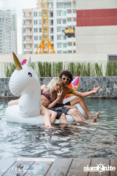 Infinity Pool Party Launch at Liquid Pool Bar — photo 13