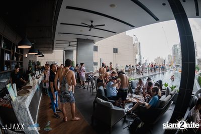 Infinity Pool Party Launch at Liquid Pool Bar — photo 33