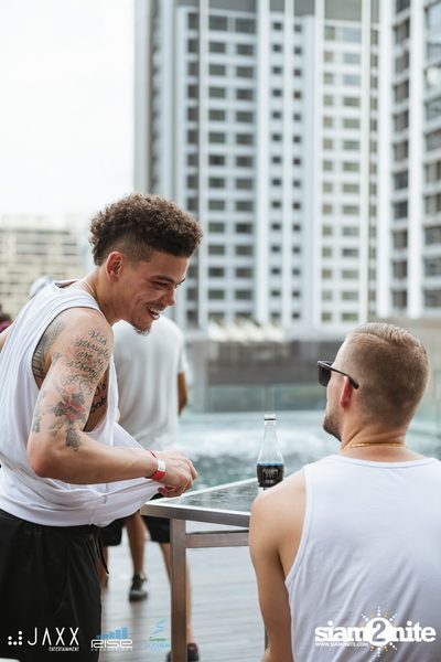 Infinity Pool Party Launch at Liquid Pool Bar — photo 36