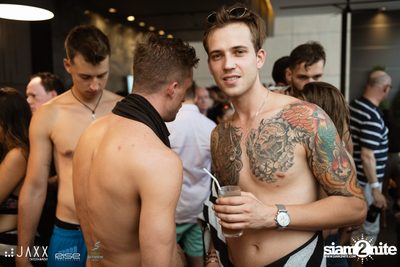 Infinity Pool Party Launch at Liquid Pool Bar — photo 44