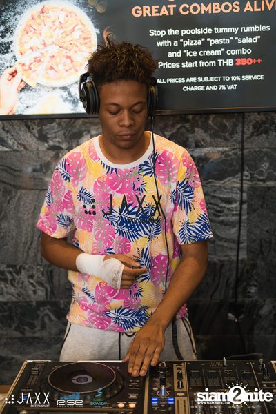 Infinity Pool Party Launch at Liquid Pool Bar — photo 46