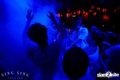 BLING IT กับ Bangkok Invaders ที่ ซิง ซิง เธียเตอร์ — photo 39