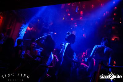 BLING IT กับ Bangkok Invaders ที่ ซิง ซิง เธียเตอร์ — photo 78