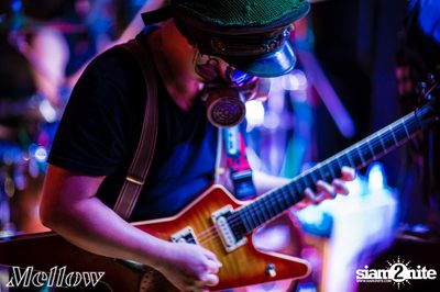 Mellow Thonglor Grown Up กับ Dax Rock Rider  — photo 156