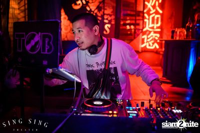 BLING IT กับ Bangkok Invaders ที่ ซิง ซิง เธียเตอร์ — photo 3