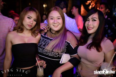 BLING IT กับ Bangkok Invaders ที่ ซิง ซิง เธียเตอร์ — photo 21